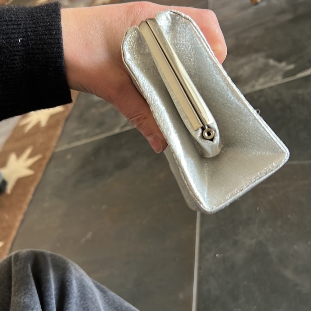 Metallic silver evening bag - Picture 8 of 9